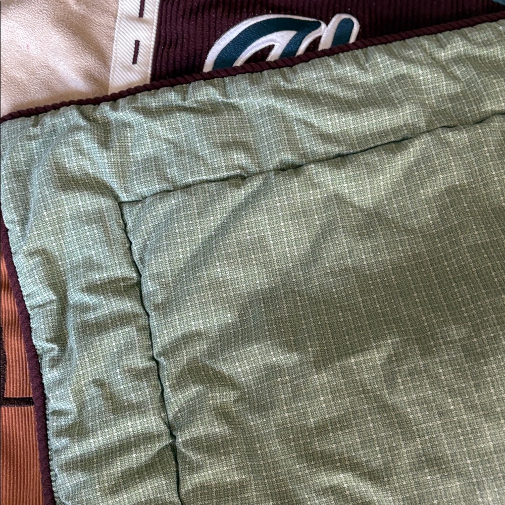 Sports-Themed Kids Quilt - Picture 7 of 8
